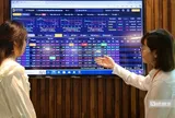 VN-Index ở vùng giá cao, dòng tiền luân chuyển mạnh: Chiến lược nào cho nhà đầu tư?