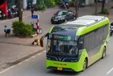 Thêm nhiều xe buýt điện lăn bánh trên đường phố Hà Nội, gồm những tuyến nào?