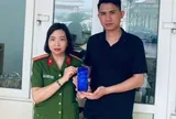 Tài khoản ngân hàng có giao dịch hơn 35 triệu đồng, 4 tháng sau, công an yêu cầu người đàn ông lên làm việc