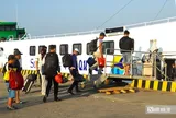 Hàng ngàn du khách ra đảo Phú Quý dịp Lễ 30/4 – 1/5 trải nghiệm đảo hoang sơ, Cảng vận tải Phan Thiết kín chỗ