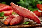 Ăn khoai lang mỗi sáng, người phụ nữ 55 tuổi nhận thấy điều "bất thường"