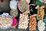Trứng gà rớt giá, người nuôi lỗ nặng, bán lẻ giảm nhỏ giọt