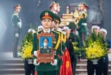 Xúc động hình ảnh đồng đội, người dân tiễn biệt Anh hùng La Văn Cầu