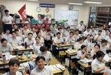 Nóng: Một lớp có 46/47 học sinh trúng tuyển khối ngành sức khỏe, 2 em đạt 30 điểm
