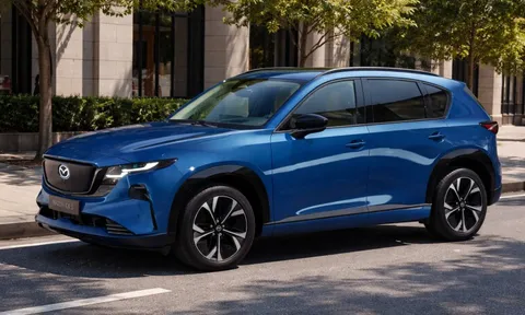Thực hư hình ảnh Mazda CX-5 thuần điện lộ diện: Lưới tản nhiệt kín, thiết kế tương lai mà không mất 'chất' Kodo