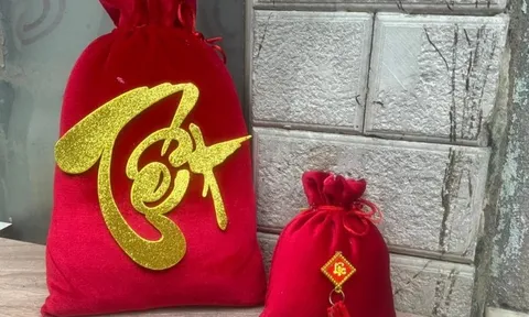 Thưởng Tết theo cách "một mũi tên trúng hai đích": Món quà khiến nhân viên khó xử