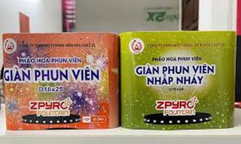 Loạn giá, pháo hoa Tết vẫn "cháy hàng"