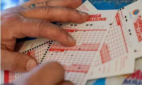 Vết trượt dài của người phụ nữ 2 lần trúng số độc đắc