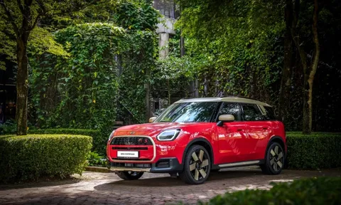 Loạt xe phiên bản giới hạn chào Tết Bính Ngọ với thiết kế “thần mã” đặc sắc