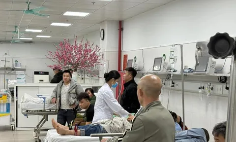 Hơn 100 ca cấp cứu do pháo nổ trong 24 giờ, bệnh viện lớn ‘căng mình’ trực chiến