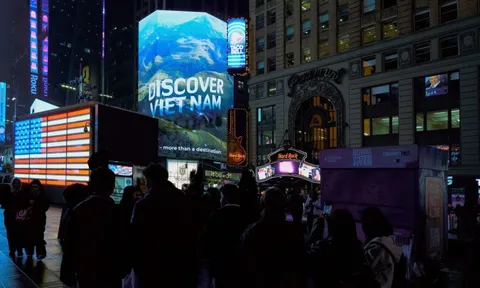 Hình ảnh Việt Nam tại Quảng trường Thời đại dịp Tết