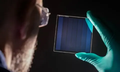 Microsoft phát minh tấm kính kỳ diệu giải bài toán "10 thiên niên kỷ": Cú nhảy vọt chưa từng có của nhân loại