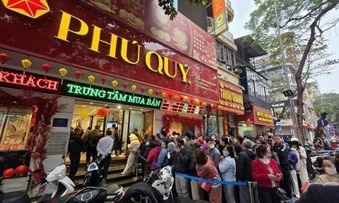 Giá bạc bật tăng hơn 6% phiên cuối tuần