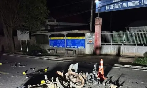 Tai nạn kinh hoàng giữa 2 xe máy, 4 người tử vong