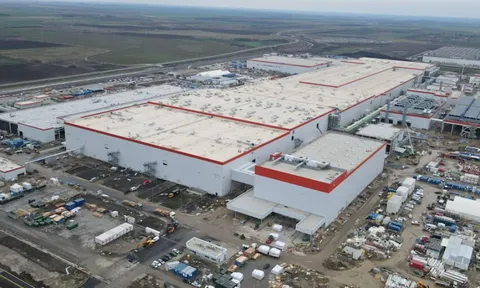 EU nỗ lực cạnh tranh giá pin xe điện với Trung Quốc