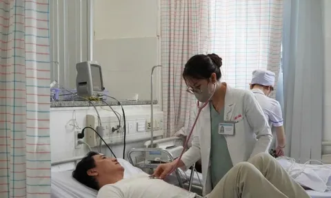 Sô ca ngộ độc nghi do ăn bánh mì ơ TPHCM tiếp tục tăng mạnh