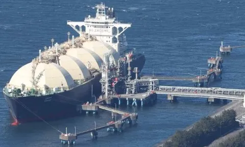 Đang trên đường đến châu Âu, loạt tàu chở LNG bất ngờ quay đầu giữa Đại Tây Dương, hướng thẳng đến các quốc gia châu Á