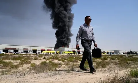 Tấn công vào thứ này còn gây "hậu quả khủng khiếp" hơn cả tàu chở hàng đi qua eo biển Hormuz