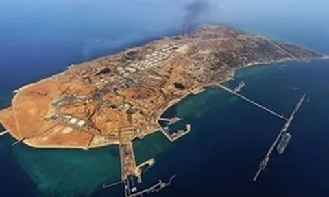 Đòn đánh của Mỹ vào đảo dầu Kharg: Vì sao thị trường dầu lo ngại cú sốc nguồn cung lớn nhất lịch sử?