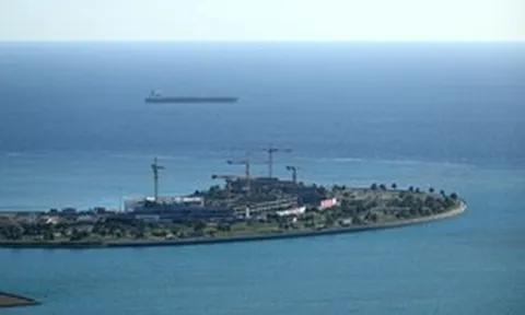 Không đợi ai cả, quốc gia sở hữu 267 tỷ thùng dầu ở Trung Đông bắt mở đường vận chuyển dầu cho đối tác tránh eo biển Hormuz