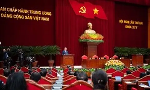 Toàn cảnh phiên bế mạc Hội nghị lần thứ 2 Ban Chấp hành Trung ương Đảng khóa XIV