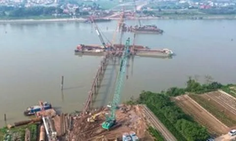 Cầu 4.900 tỷ vượt sông Hồng nối Hà Nội - Hưng Yên đang được thi công ra sao?