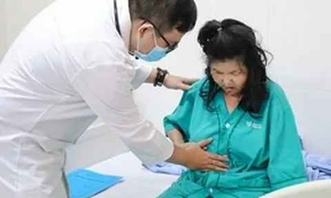 Sở Y tế nói gì về vụ 83 người nhập viện sau khi ăn bánh mì tại 1 tiệm?