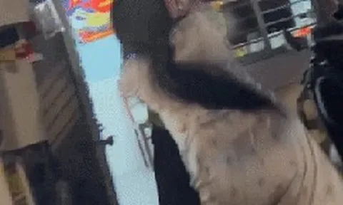 CLIP: Hai nữ gác chắn ở Đà Nẵng bị hành hung khi làm nhiệm vụ