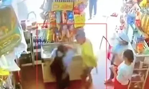 Xác minh thông tin nam sinh lớp 7 bị người đàn ông đánh tới tấp tại tiệm tạp hóa