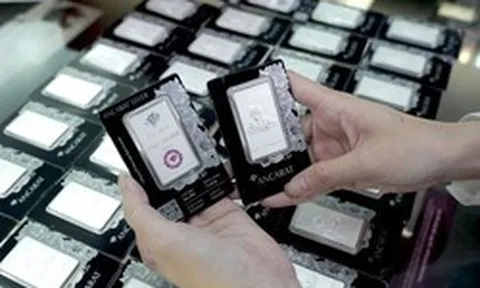 Sáng nay, giá bạc đồng loạt giảm