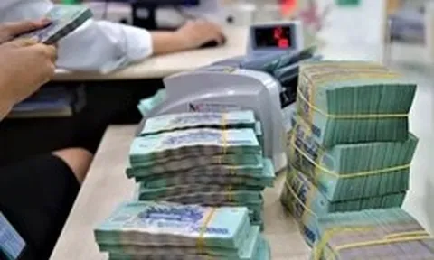 Con trai tỷ phú chi hơn 800 tỷ đồng gom cổ phiếu, HPG bứt phá