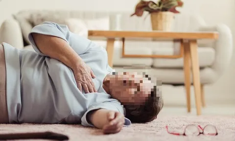 Người phụ nữ 60 tuổi tử vong giữa đêm, bác sĩ cảnh báo ngay thói quen "bào mòn" sức khỏe