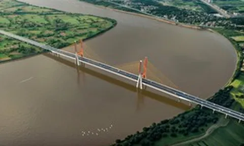 “Siêu cầu” vượt sông Hồng gần 12.000 tỷ nối Hà Nội với Hưng Yên sắp bước vào giai đoạn then chốt sau 8 tháng khởi công