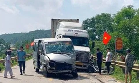 Nguyên nhân vụ xe đầu kéo tông ô tô chở nhà trai đi xin cưới ở Hà Tĩnh
