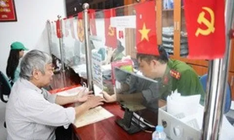 'Siêu phường' gần 100.000 dân sau sáp nhập: Công an cơ sở tiếp dân tới 22h