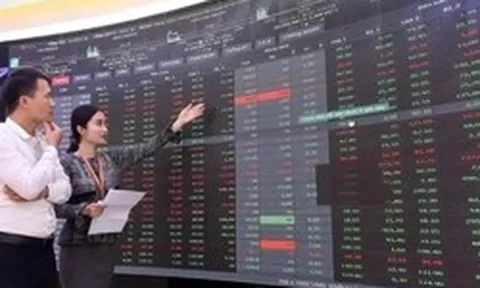 VN-Index mất mốc 1.900 điểm, áp lực điều chỉnh còn kéo dài trong tháng 6?