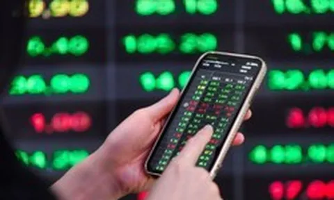 Thị trường chứng khoán Việt Nam: P/E đang ở mức thấp, nhưng định giá chưa đủ hấp dẫn