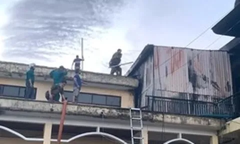 Hiện trường vụ cháy trụ sở xã ở Đà Nẵng: Hơn 60 người căng mình cứu hồ sơ, tài sản