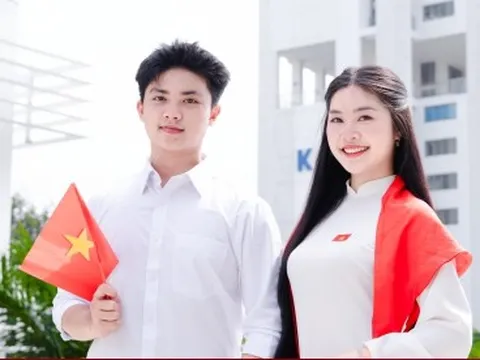Loạt trường đại học tặng mỗi sinh viên 100.000 đồng dịp Quốc khánh 2/9