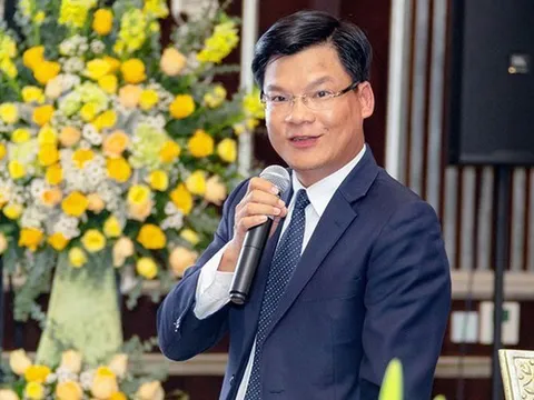 Tổng Giám đốc Xây dựng Hòa Bình từ nhiệm sau 24 năm gắn bó