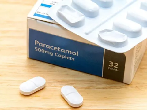 Uống Paracetamol sai cách, nữ sinh 14 tuổi phải cấp cứu gấp