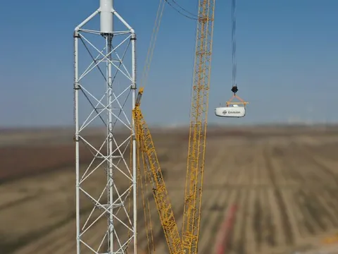 Envision Energy kết nối nguyên mẫu tua-bin gió AI đầu tiên cho Fortescue, mở ra tương lai năng lượng tái tạo của Australia