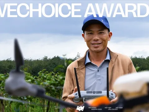 Không có phương án B: Cuộc cứu người phi thường giữa dòng lũ bằng chiếc drone phun thuốc