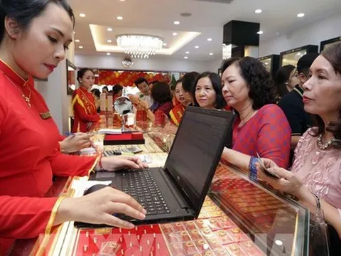 Ngày 1/2: Giá vàng SJC, vàng nhẫn tuần qua chứng kiến những biến động "chưa từng có"; nhà đầu tư lỗ nặng hơn 22 triệu đồng/lượng sau 2 ngày