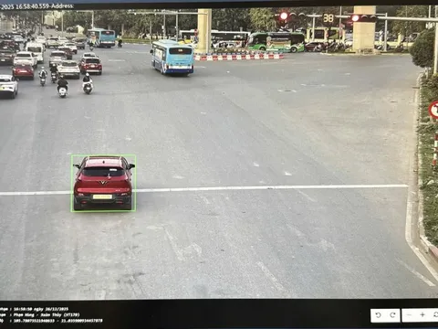 Danh sách gần 2.600 ô tô, xe máy bị phạt nguội qua camera AI ở Hà Nội