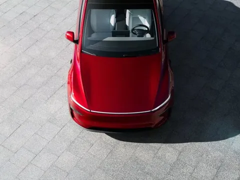 Choáng với pin xe điện Trung Quốc: Tuổi thọ 2,4 triệu km, sạc đầy trong 12 phút - "Ngang dừng xe đổ xăng"