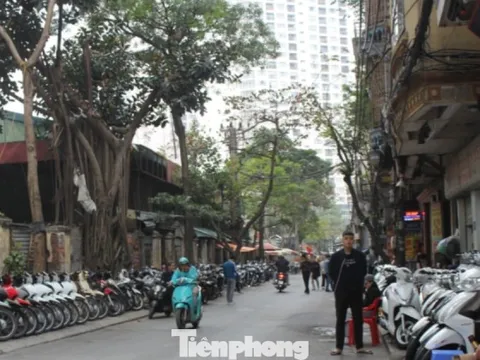 Chợ xe máy Hà Nội ảm đạm chưa từng có, tiểu thương tính bỏ nghề