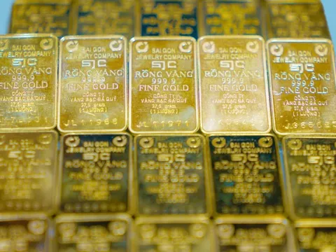 Giá vàng chiều nay 7/2: Vàng SJC, nhẫn tròn trơn đi ngang