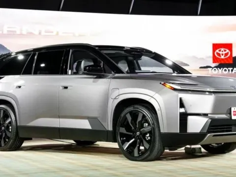 Toyota Highlander 2027 khai tử bản xăng