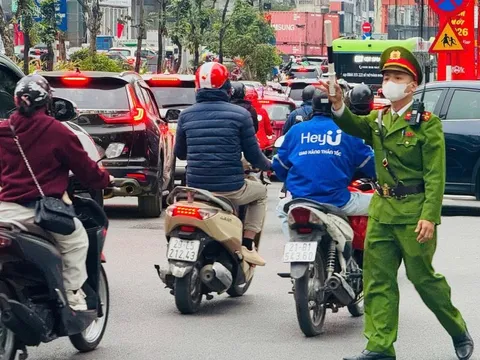 Mùng 1 Tết, ra đường vi phạm giao thông có bị xử phạt nặng hơn ngày thường?